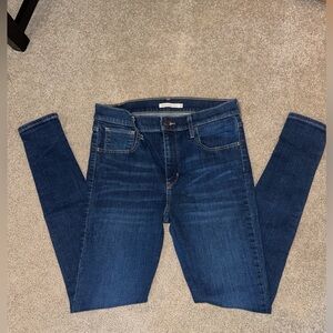 Levi’s skinny jeans size 30 high rise super skinny